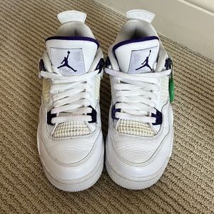 Jordan 4s